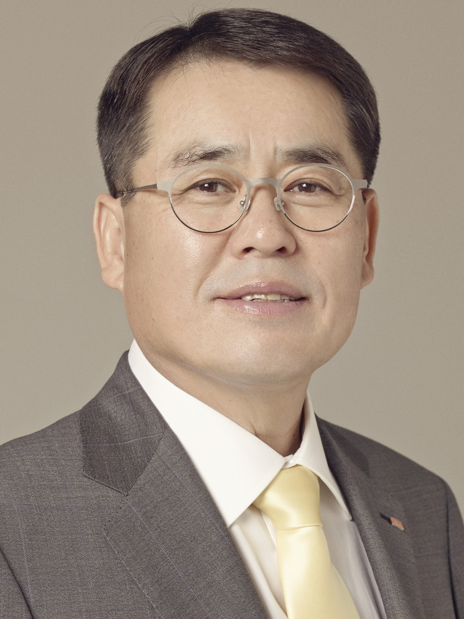 김윤